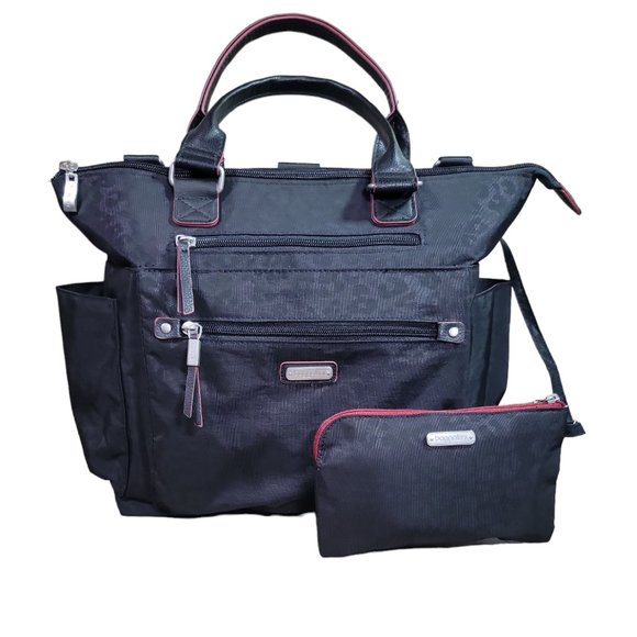 Baggallini Handbags - Baggallini womens 3-in-1 Convertible Backpack with RFID phone wristlet